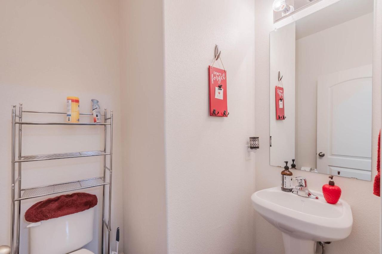 Luxury 5Br Dallas Retreat With Business Amenities - Perfect For Business Travelers, Families & Groups Buitenkant foto