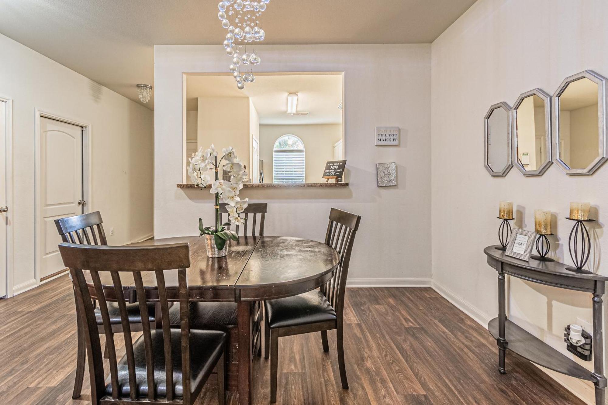 Luxury 5Br Dallas Retreat With Business Amenities - Perfect For Business Travelers, Families & Groups Buitenkant foto
