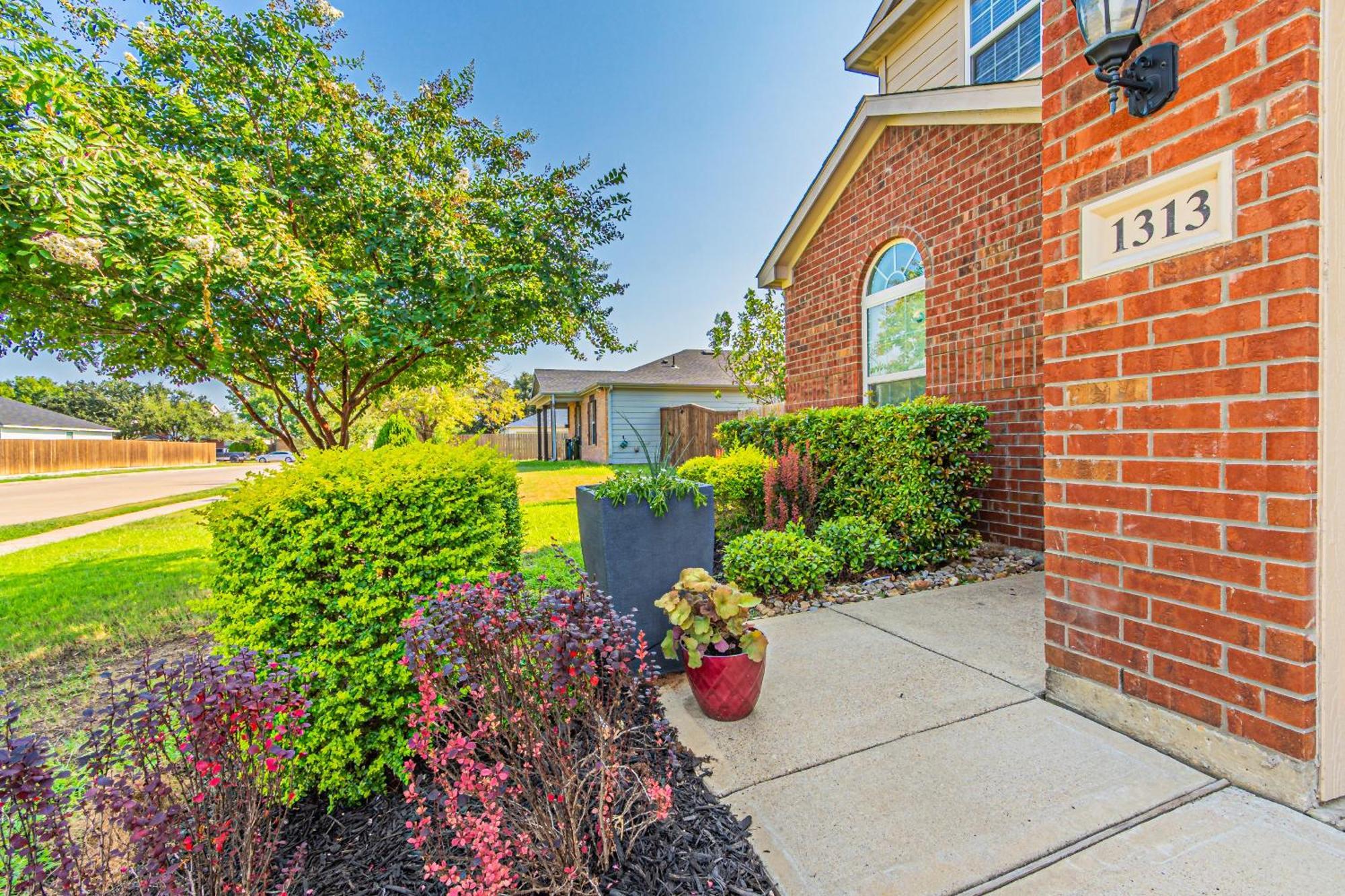 Luxury 5Br Dallas Retreat With Business Amenities - Perfect For Business Travelers, Families & Groups Buitenkant foto