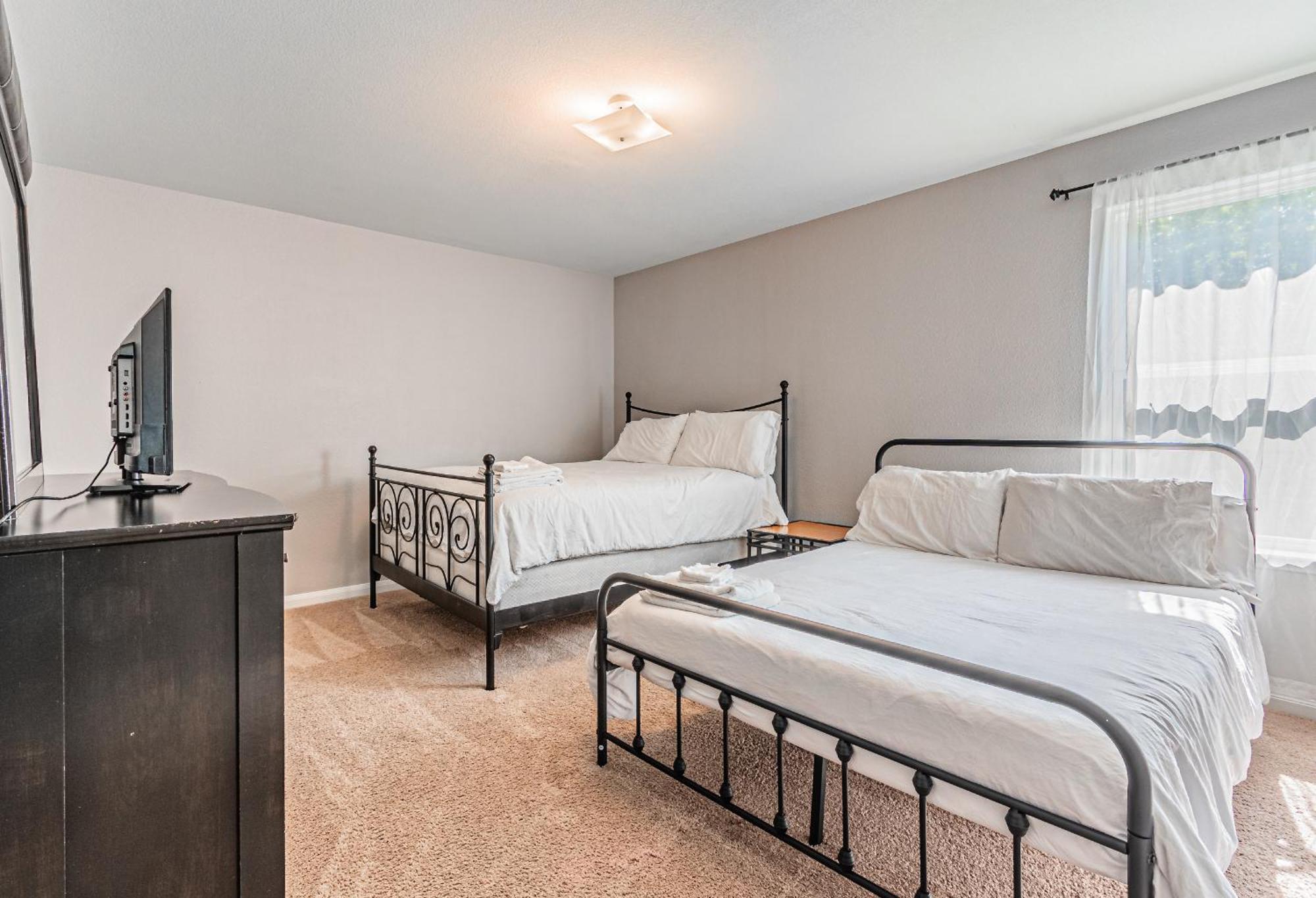 Luxury 5Br Dallas Retreat With Business Amenities - Perfect For Business Travelers, Families & Groups Buitenkant foto